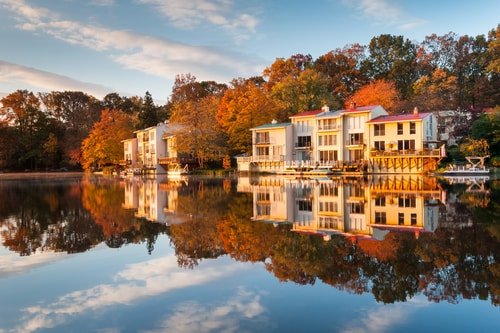 fairfax virginia home on lake